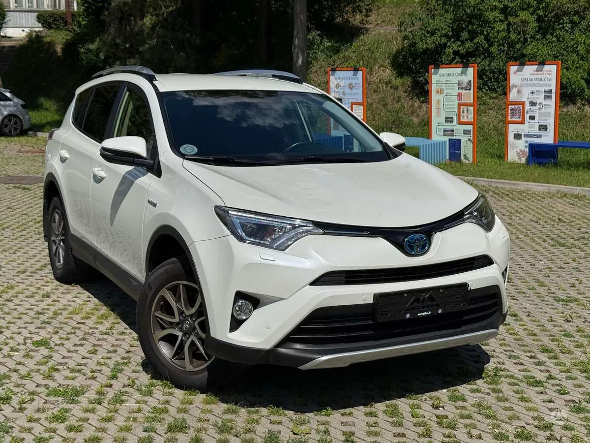 Toyota RAV4 — patikra Kaunas · 2026